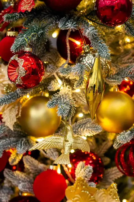Ёлка «Merry Christmas» с литой хвоей и полным декором — ракурс 5